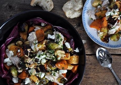 SALADE CHAUDE DE DINDON OU POULET AVEC VINAIGRETTE AU FROMAGE DE CHÈVRE