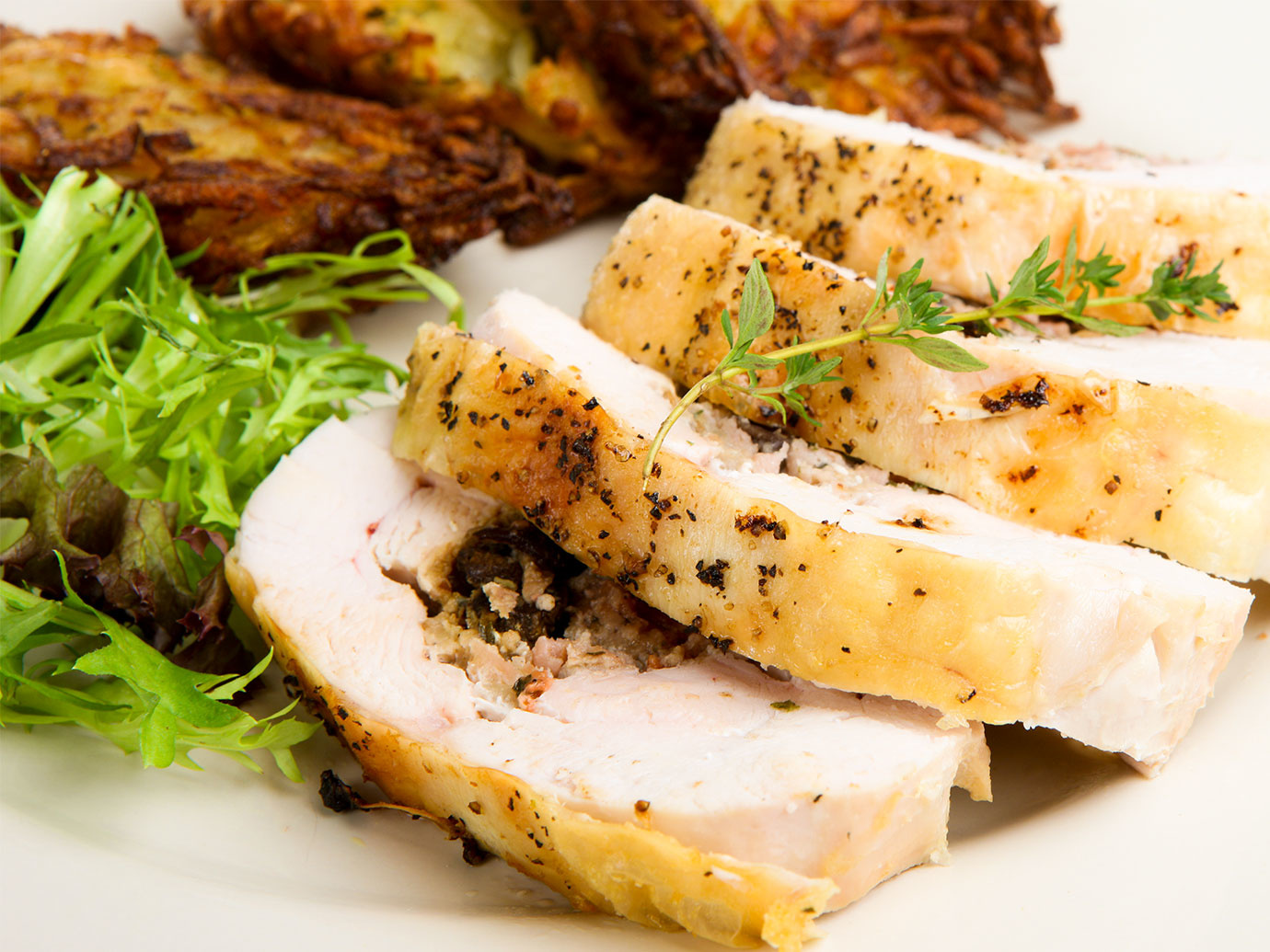 ROAST TURKEY OR CHICKEN STUFFED WITH FRUITS AND MAPLE SYRUP