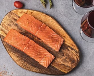 OVEN-BAKED SALMON USING ÉPICES DU GUERRIER