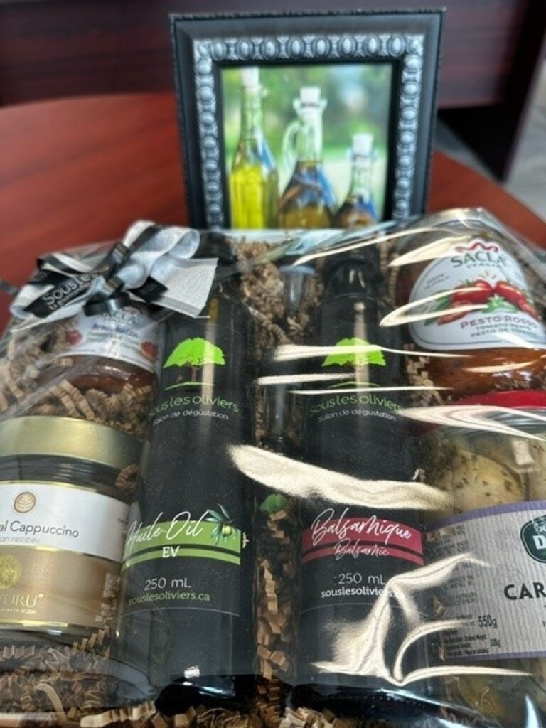 Sous les Oliviers Panier / boite noir cadeau Gourmet ITALIEN