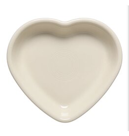 The Fiesta Tableware Company Medium Heart Bowl 17 oz Linen