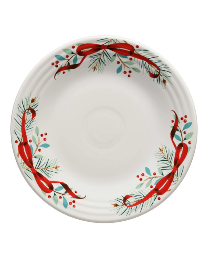 The Fiesta Tableware Company Holly Berry Christmas Garland Luncheon Plate 9"