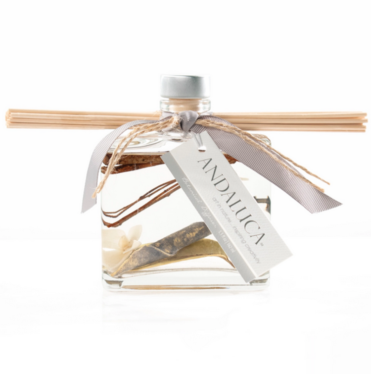 Cashmere Oak Botanical Reed Diffuser