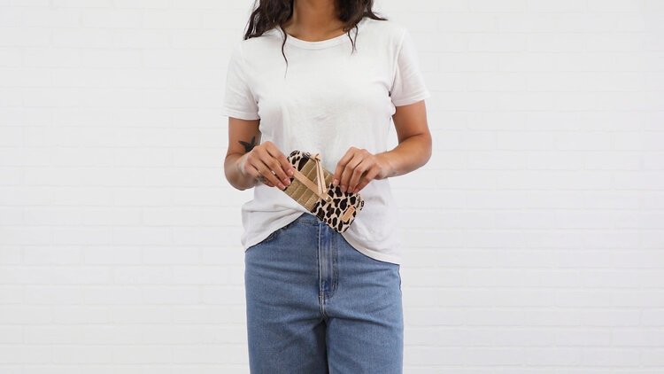 Consuela Card Organizer Mona