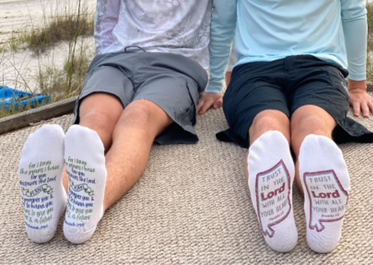 Standing on the Word Mens Socks