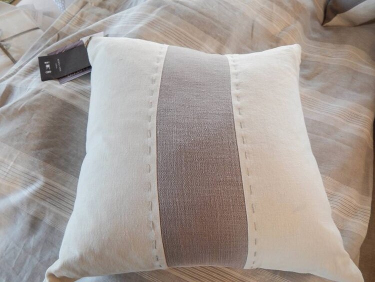 Up Island Pillow 20x20