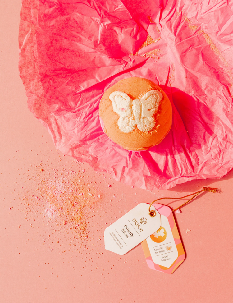 Musee Butterfly Kisses Bath Bomb