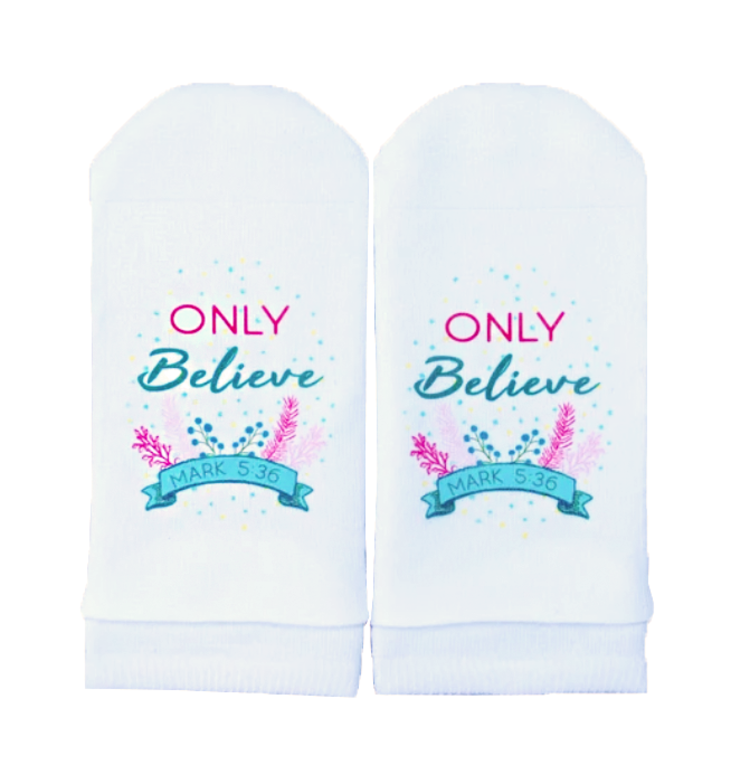 Standing on the Word Ladies Socks 2