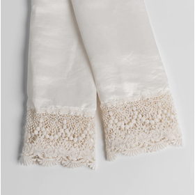 Paloma King Pillowcase with Mattine Lace-Winter White