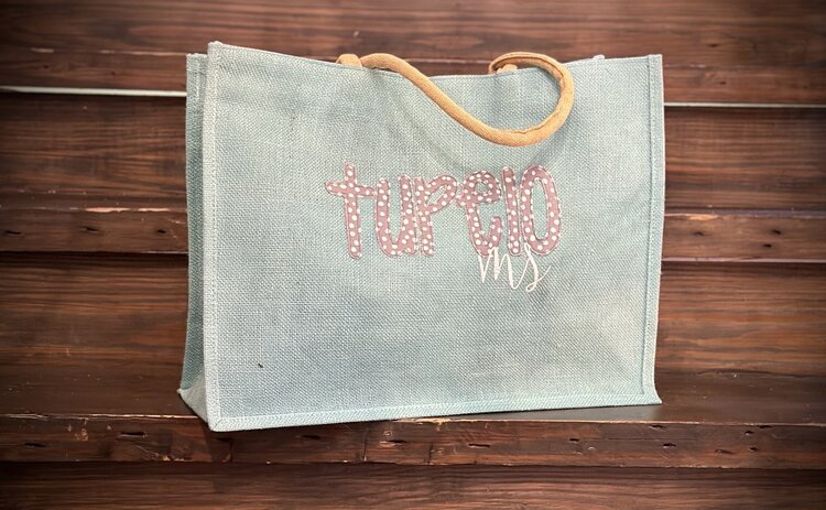 Tupelo Appliqué Tote Asstd