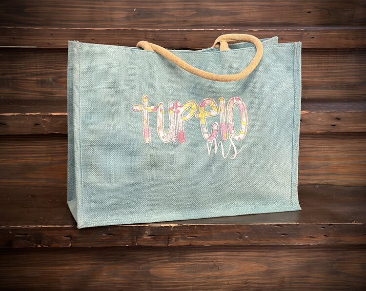 Tupelo Appliqué Tote Asstd