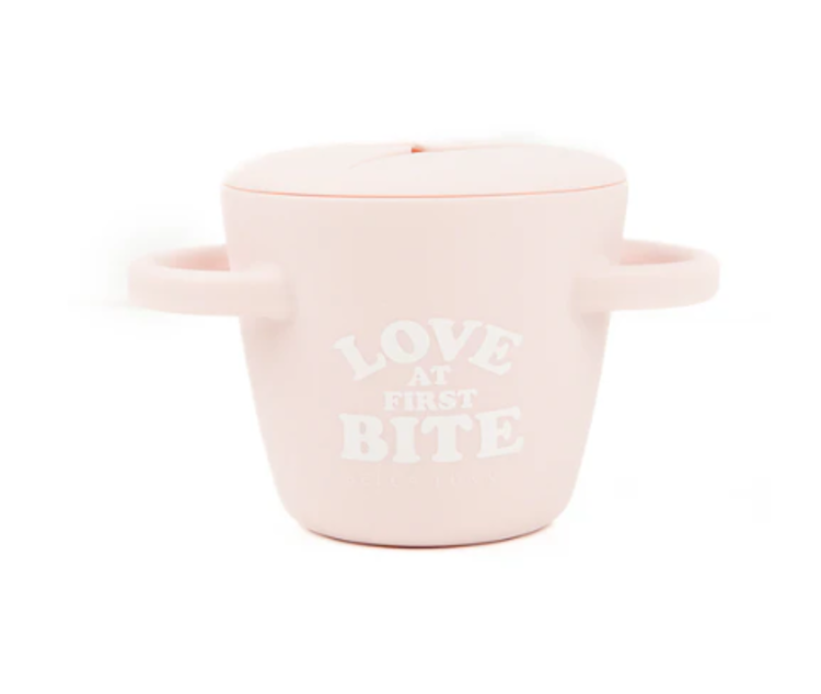 Love First Bite Happy Snacker