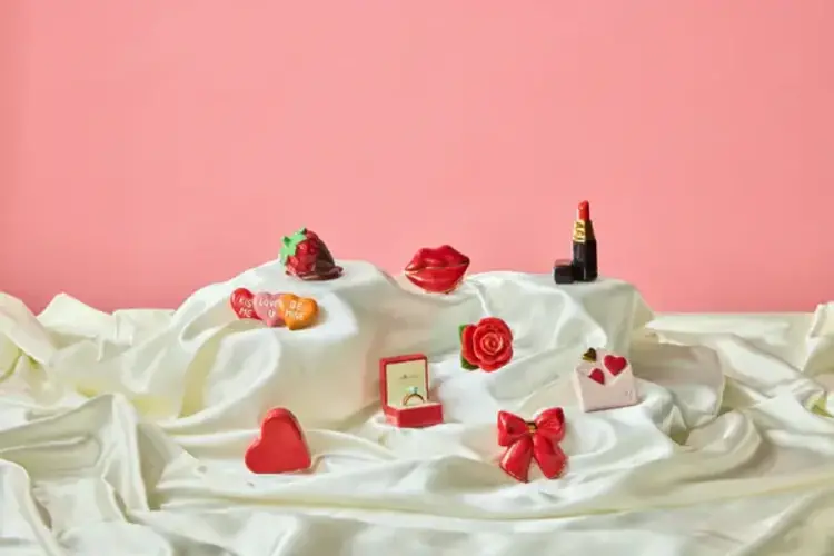 Chocolate Covered Strawberry Mini