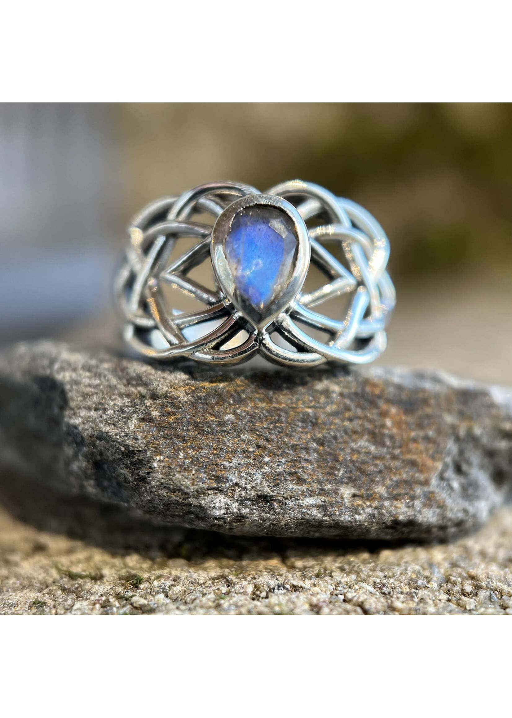 Sterling Silver Labradorite Ring, Celtic Design (8)