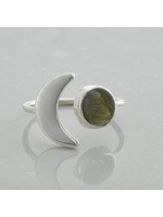 Sterling Silver Crescent Moon w/Labradorite Ring (5)
