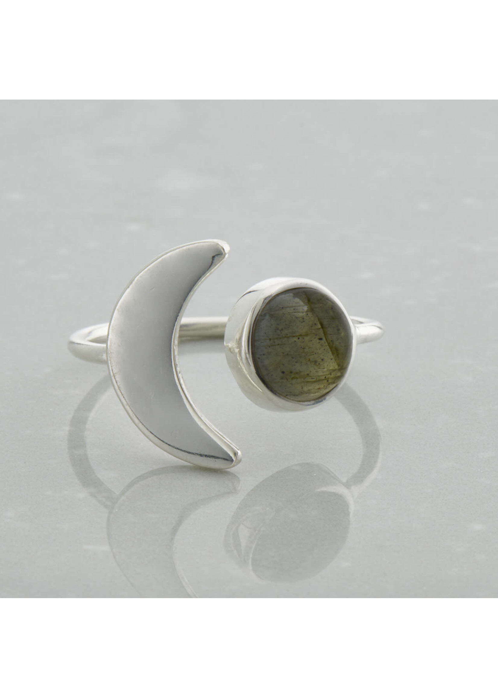 Sterling Silver Crescent Moon w/Labradorite Ring (6)