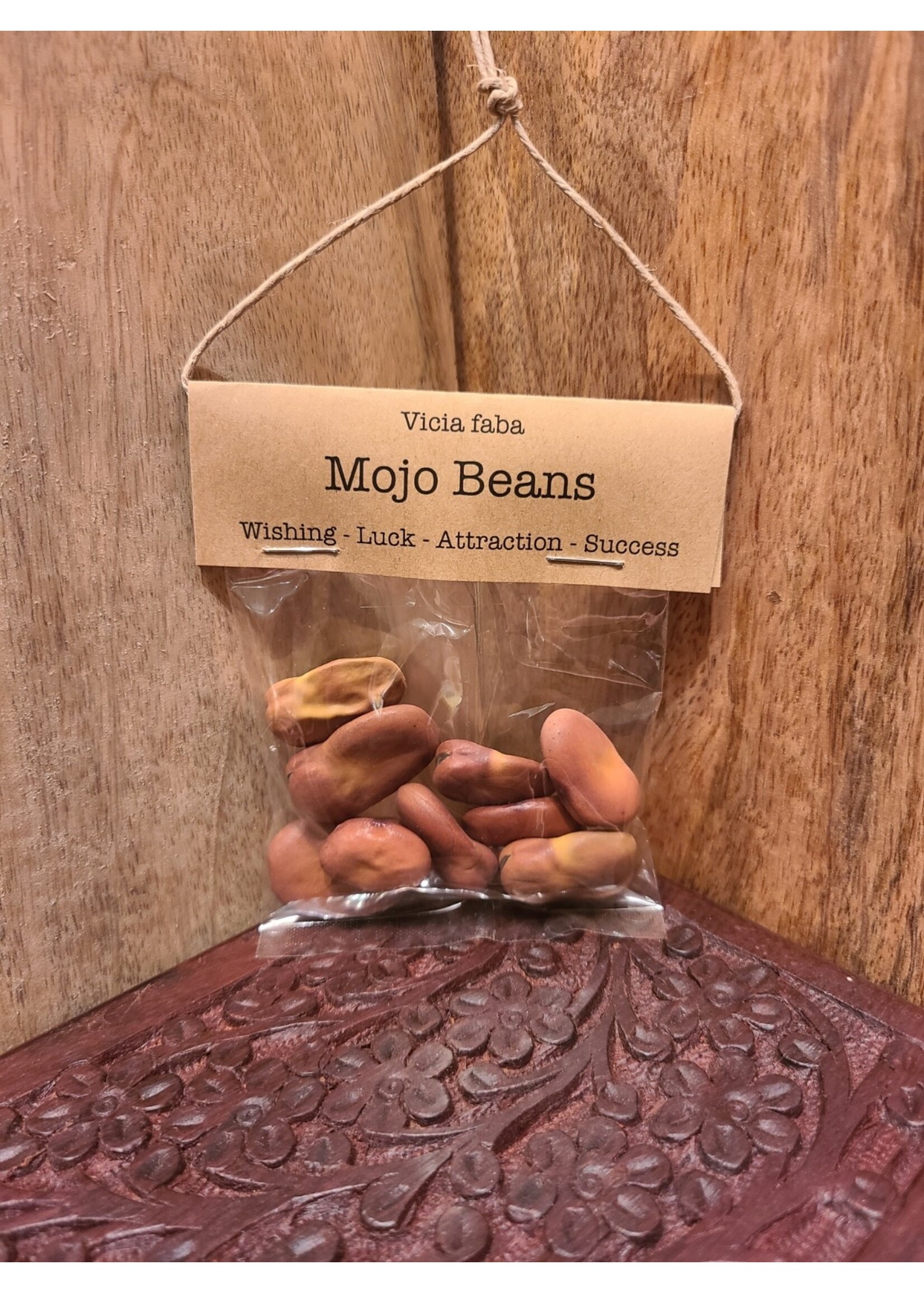 Spellcraft Herbs: Mojo Beans 9pc