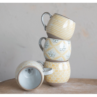 ROUND  BEE MUG - HONEYCOMB WHITE