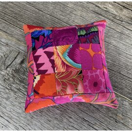 QUARTER ACRE ARTS PATCHWORK PINCUSHION 10