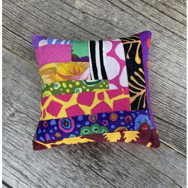 QUARTER ACRE ARTS PATCHWORK PINCUSHION 18