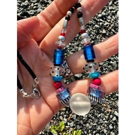 HANDMADE NECKLACE - BY THE SEA