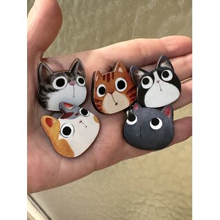 SO ADORABLE CAT FACE PIN