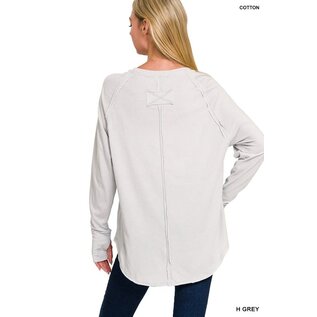 SOFT BLACK RAW EDGE TOP  W/ THUMBHOLES