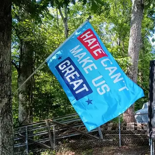 FLAG: HATE CAN'T MAKE US GREAT