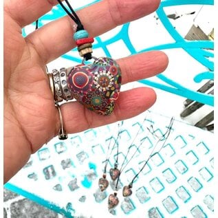 KAMALA DESIGNS KATE'S HEART- EARTH SERIES