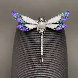 SPARKLY DRAGONFLY PIN