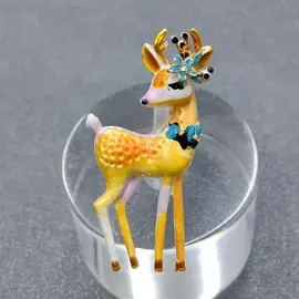 SPARKLY DEER PIN