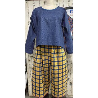 PETUNIA - NAVY WITH WHITE PINDOTS- LARGE