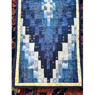 HANDMADE QUILT TABLE TOPPER - 3