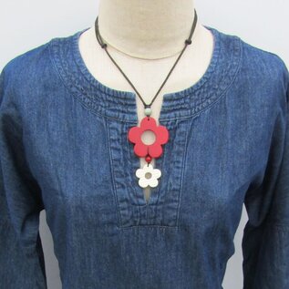 WOOD FLOWERS  NECKLACE- RED