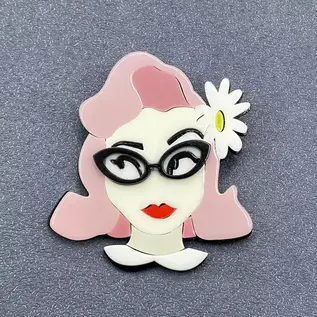 RETRO PINK HAIR WOMAN PIN