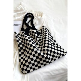 ADORABLE CHECKER TOTE - 4 COLORS