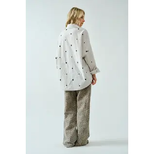BUTTON SHIRT WITH HEARTS
