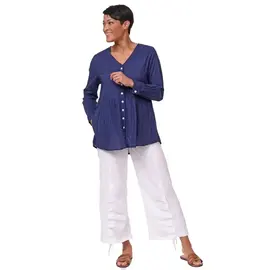 BUTTON FRONT - RUFFLE HEM TOP - NAVY