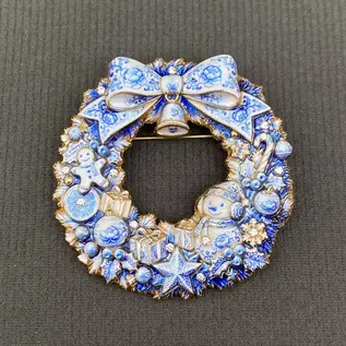 BLUE CHRISTMAS WREATH PIN