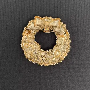 BLUE CHRISTMAS WREATH PIN