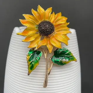 FULL BLOOM SUNFLOWER PIN