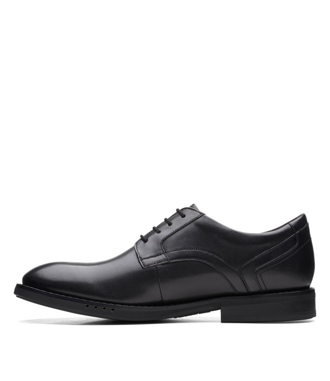 Clarks Un Hugh Lace Black