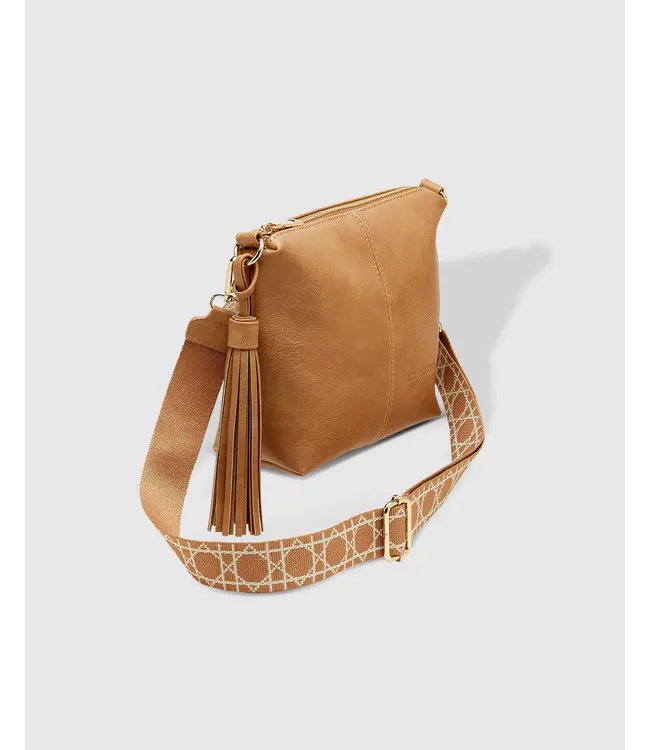 Louenhide Kasey Ezra Camel