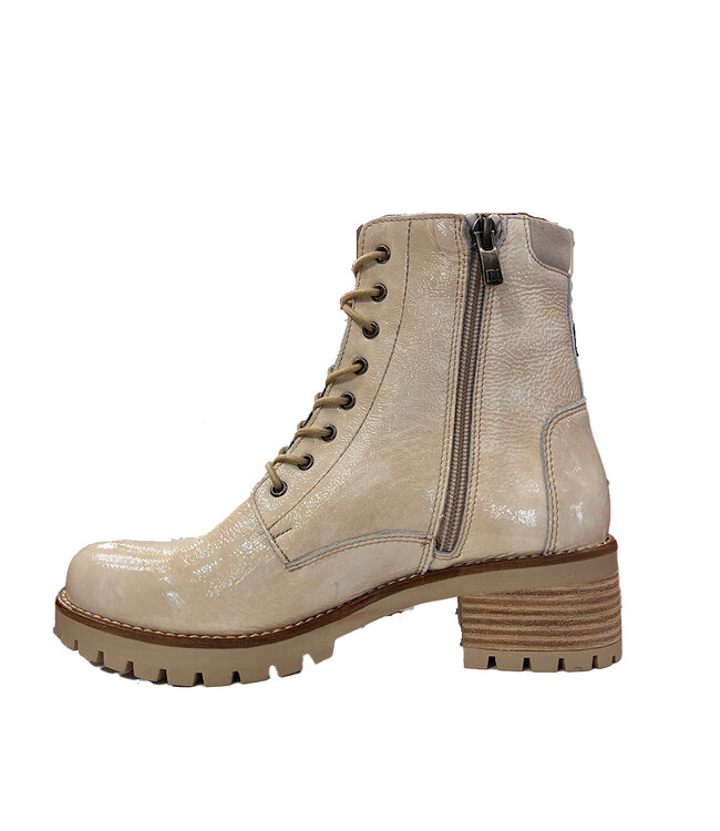 Dorking by Fluchos Glass Beige Patent