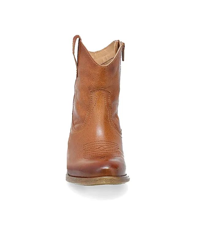 Miz Mooz Carlitos Brandy