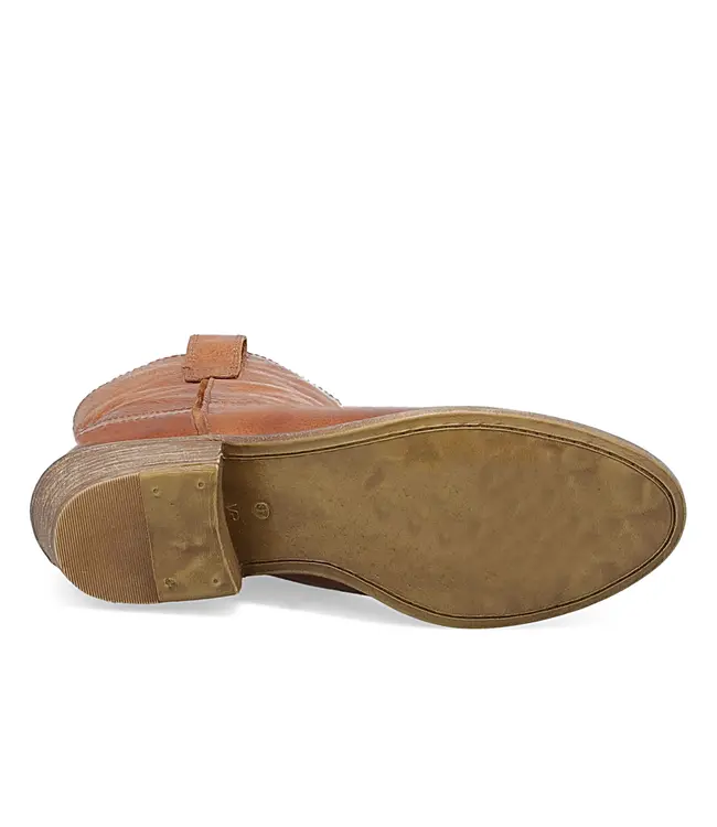 Miz Mooz Carlitos Brandy