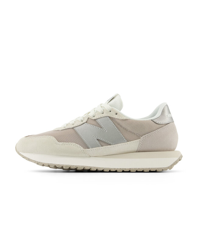 New Balance 237 Beige  / Off White