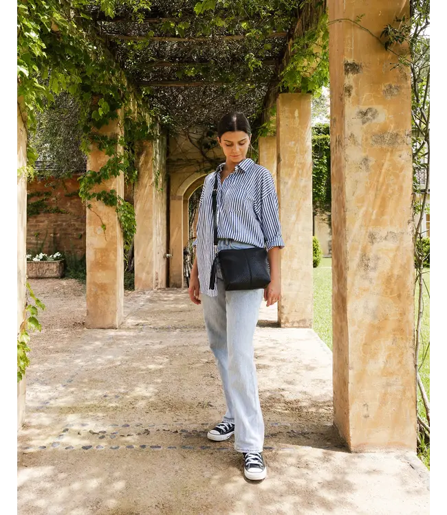 Louenhide Kasey Textured Black