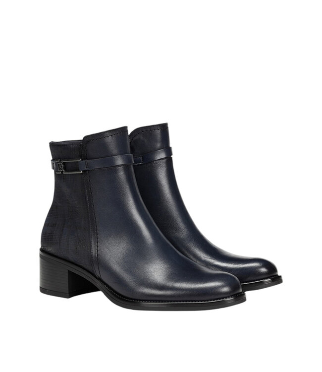 Dorking by Fluchos Chiara D9133 Navy