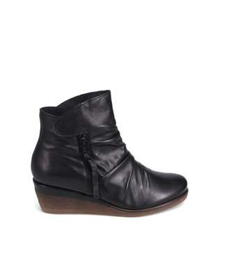 Miz Mooz Mayleen Noir